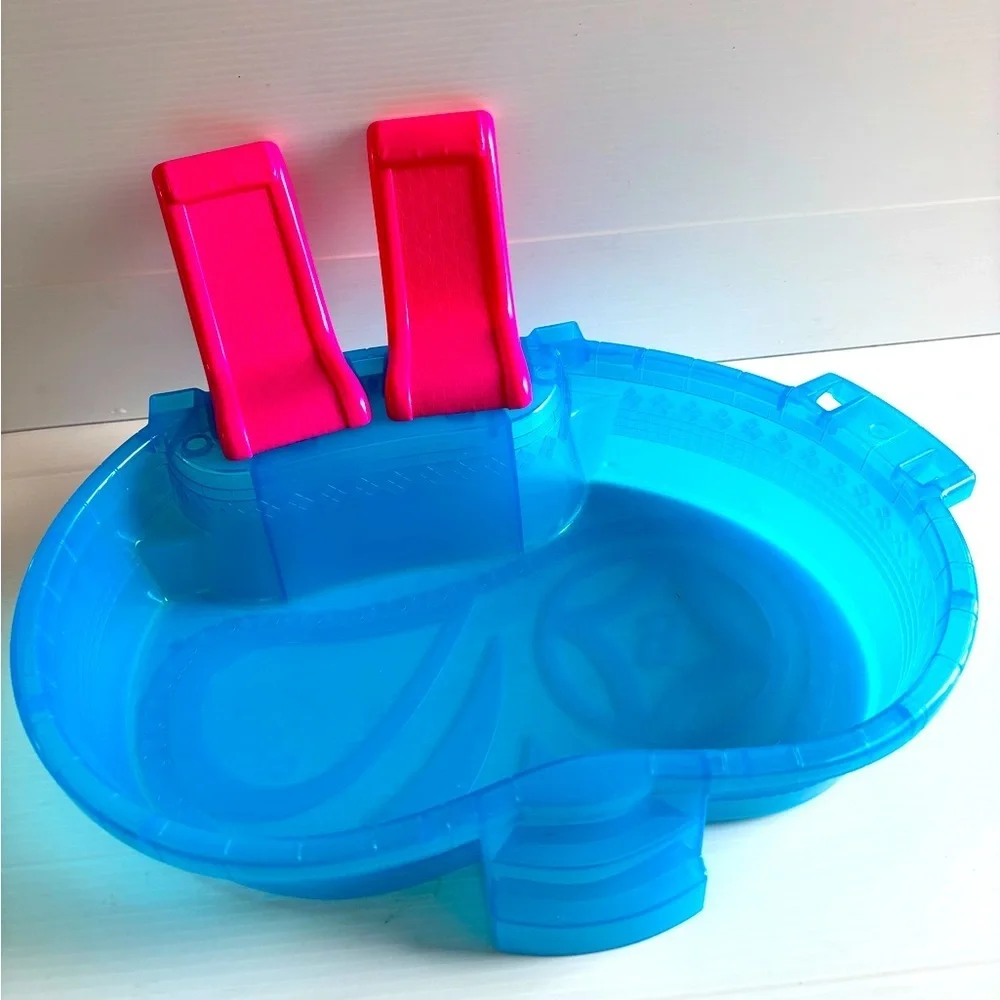 Barbie Pool - Picture 1 of 4